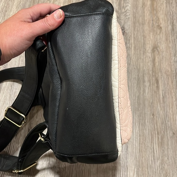 Betsey Johnson Faux Leather Flower Back Pack - Picture 12 of 14